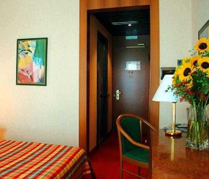 Meditur Hotel Pisa Migliarino Pisano Rom bilde