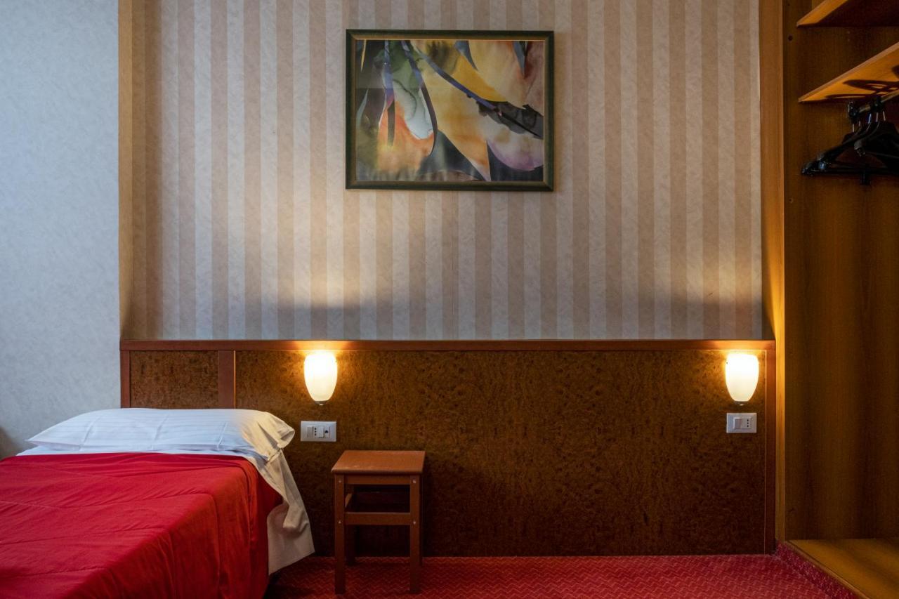 Meditur Hotel Pisa Migliarino Pisano Eksteriør bilde