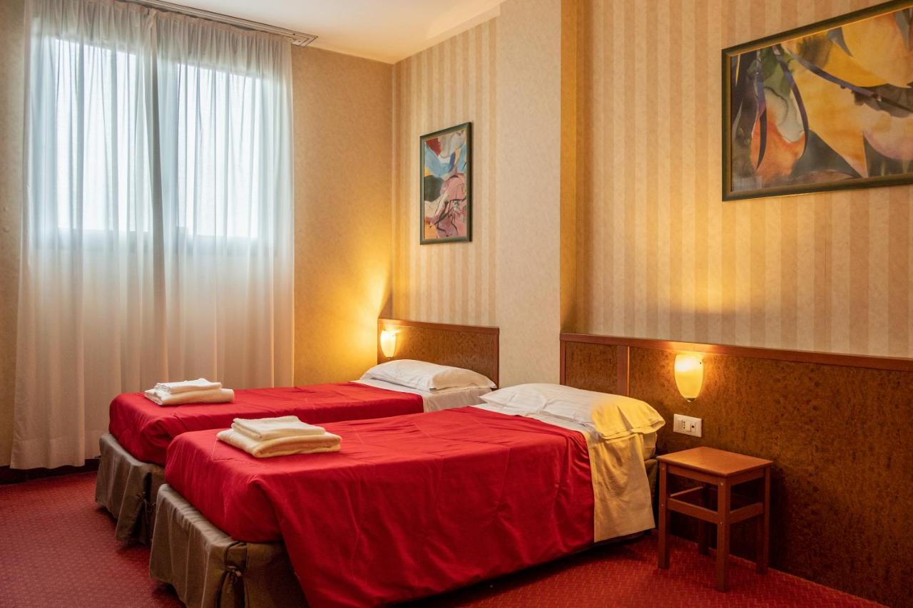 Meditur Hotel Pisa Migliarino Pisano Eksteriør bilde